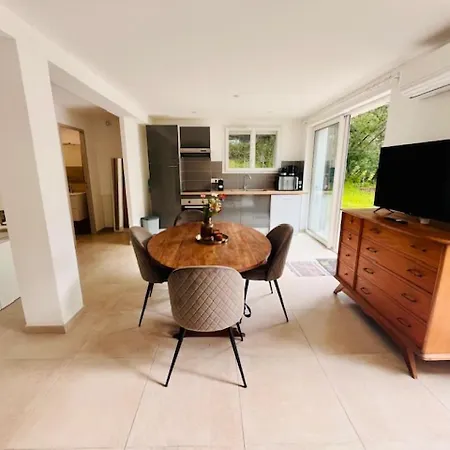 - Bottom Of Villa, Quiet Garden, And Pool